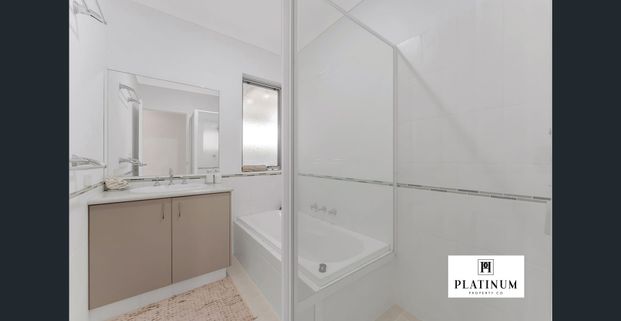 FULLY FURNISHED, 6 MONTH LEASE - Photo 1