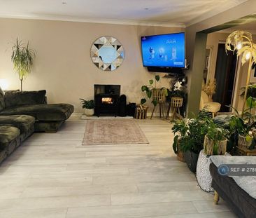 5 bedroom detached house to rent - Photo 3