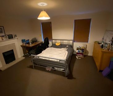 18 Wren Close - Kingfisher Estate & ParkingLoughborough - Photo 2