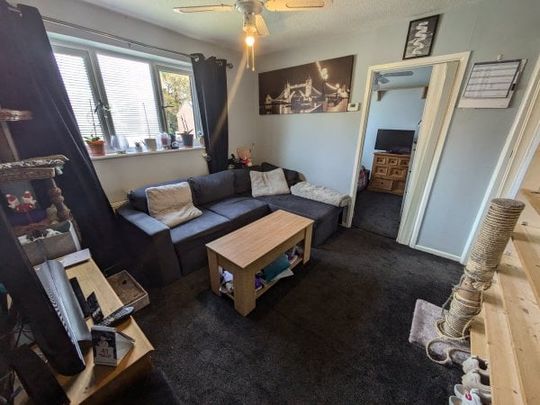 Tollgate Hill 1 bedroom maisonette to rent - Photo 1