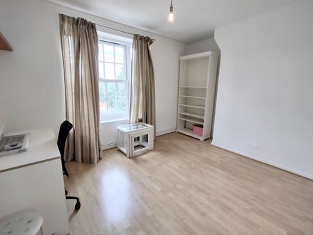 3 Bed Flat, Walker House, NW1 - Photo 5