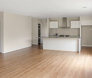 FAMILY HOME CLOSE TO SCHOOLS - Photo 3