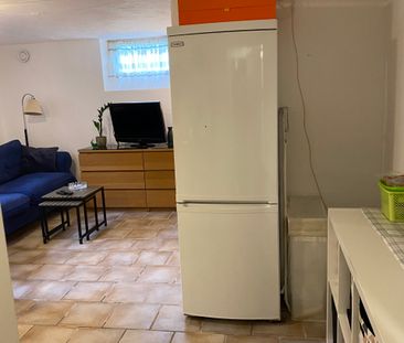 Tvåa på Väster i Lund - lämplig för ett par. Kort tid. - Photo 3