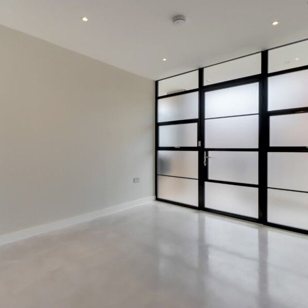 1 Bedroom Apartment To Let - Photo 1