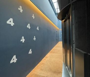 Stunning new apartment in great complex - Photo 3