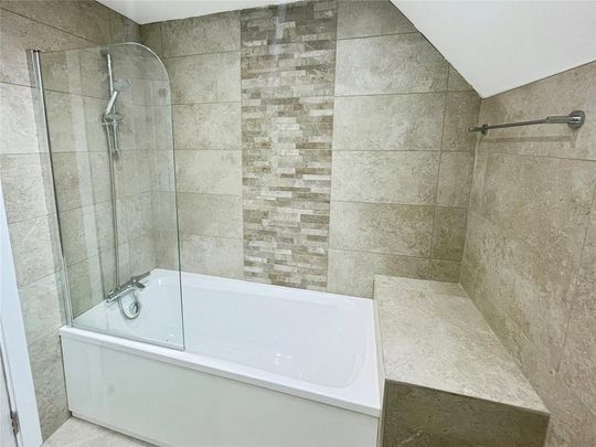 2 bedroom penthouse to rent - Photo 1