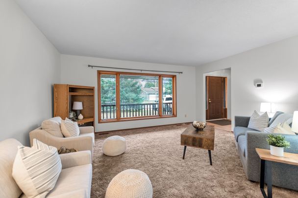 For Lease - 41 Hodges Lane, Huntsville, Ontario - Photo 1