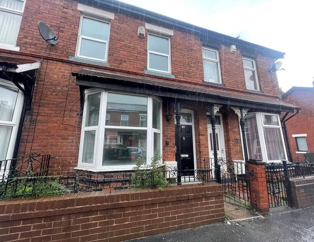 3 bedroom terraced house to rent - Photo 1