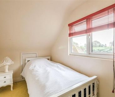 4 bedroom detached house to rent - Photo 5