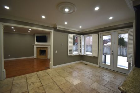 For Lease - 9 MEEKINGS Drive, Ajax, Ontario - Photo 2