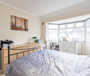 3 bedroom semi-detached house to rent - Photo 6