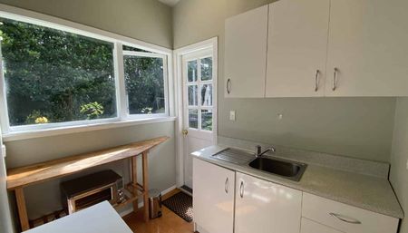 1 bedroom including power, Internet and water in Greenlane - Photo 5