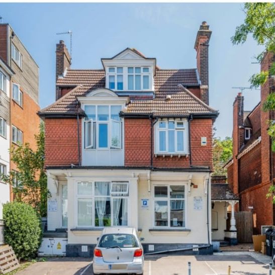 1 Bed Flat, Chatsworth Road, CR0 - Photo 1