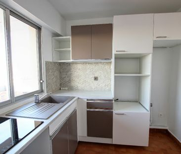 Appartement Courbevoie BECON 2 pièces 45 m² - Photo 2