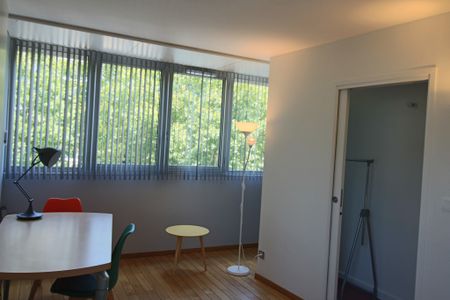 Colocation de 2 chambres (sur 3 ) au 18 rue du tonkin Villeurbanne dans un immeuble sécurisé - DISPO le 25/06 - Photo 3