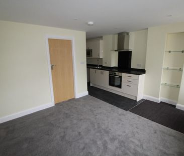 1 bedroom Flat To Let - Photo 1