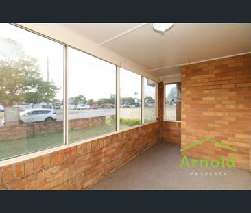 134 Gordon Avenue, Hamilton South, NSW 2303 - Photo 6