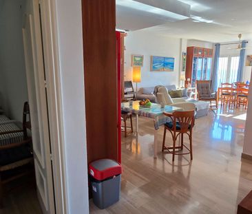 Apartamento de alquiler en Urbanización Mohana, 27, El Faro de Cala... - Photo 4