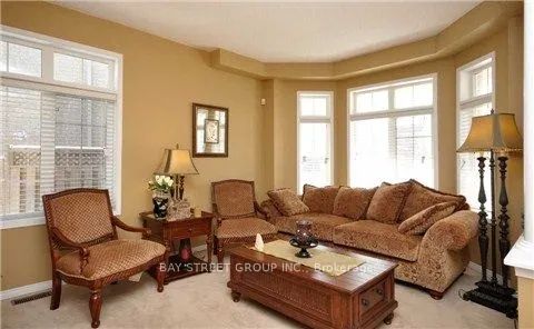 Detached Home For Lease | W9237504 - Photo 1