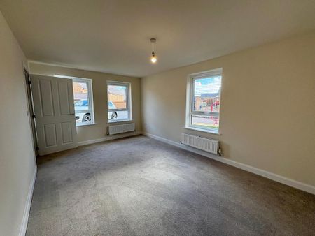 3 bedroom semi-detached house to rent - Photo 5