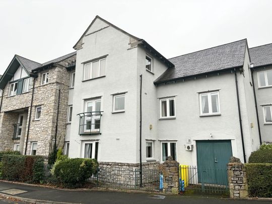 Hampsfell Road, Grange-over-sands, LA11 6AZ - Photo 1