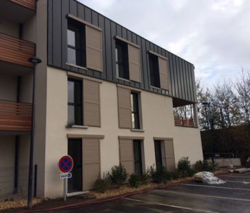 GRAND-BOURGTHEROULDE - T3 de 63 m² - Photo 2