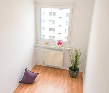 3-Raum-Wohnung mit Einbauküche und Balkon - Foto 3