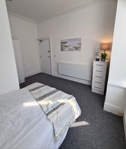 1 bedroom in a house share to rent - Photo 5