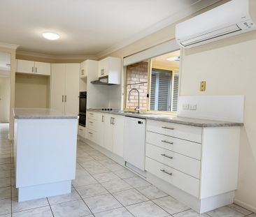 Large Family Home - Photo 5
