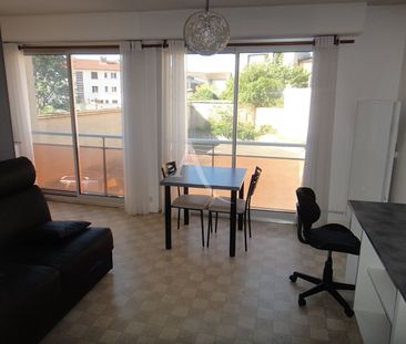 Location Appartement 1 pièce 28m² - Photo 3