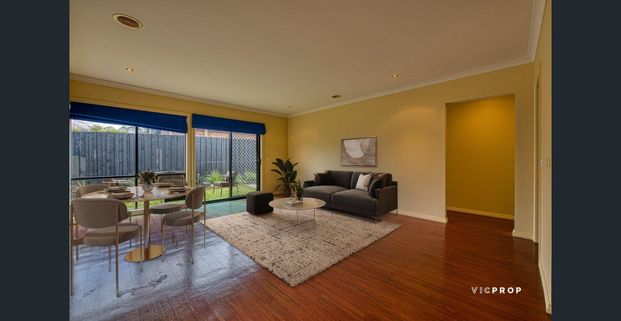 Spacious Family Living in Prime Beaconsfield Pocket - Photo 1