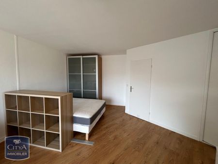 Location Appartement 1 pièce 34m² LILLE 59000 - Photo 2