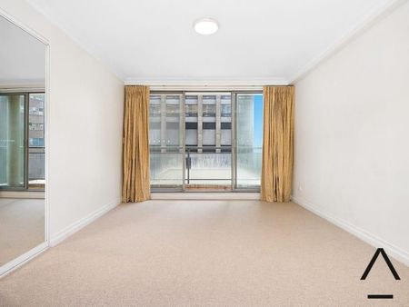 One bedroom unit centrally located - Photo 2