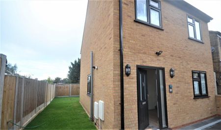 2 bedroom detached house to rent - Photo 5