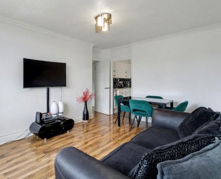 2 Bed Flat, Friern Road, SE22 - Photo 3