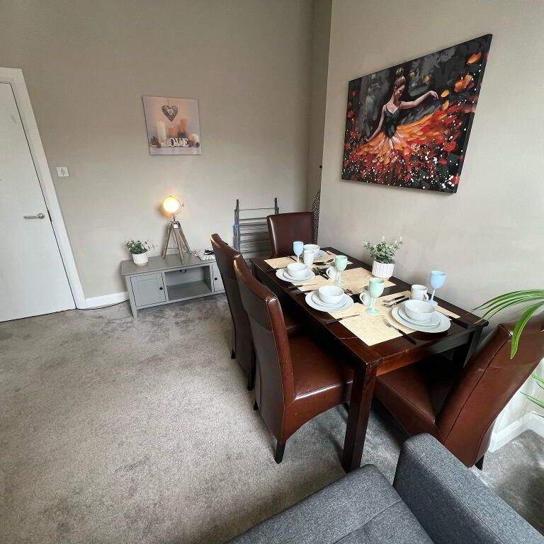 University Street, Room 2, All Bills Included, Belfast, BT7 1FZ - Photo 1