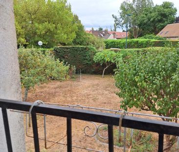 Location Appartement 5 pièces 108m² PLAISIR 78370 - Photo 4