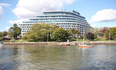 For Lease - 11 Bronte Road Unit# 202, Oakville, Ontario - Photo 2