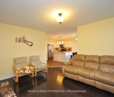 For Lease - 426 Orange Walk Crescent, Mississauga, Ontario - Photo 3