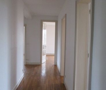 VOUZIERS, un appartement de type F3 de 120 m². - Photo 4