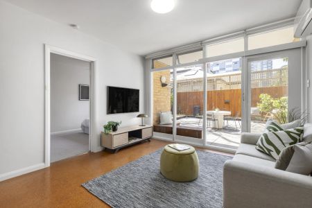 Unit 9/12 William Street, South Yarra. - Photo 4