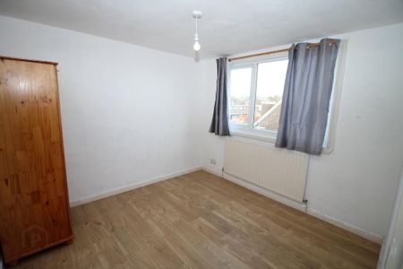 61 Orchardville Crescent, Belfast, BT10 0JS - Photo 2