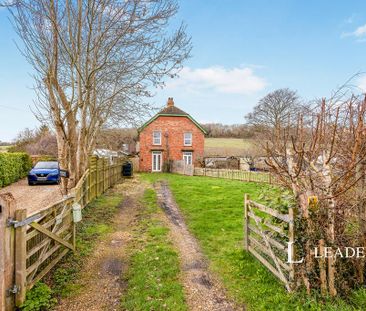 2 bedroom semi-detached house to rent - Photo 1