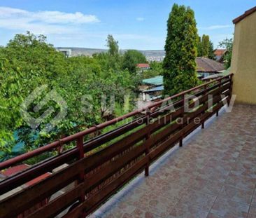 Casă tip duplex cu 5 camere | Garaj | Andrei Mureșanu - Photo 2
