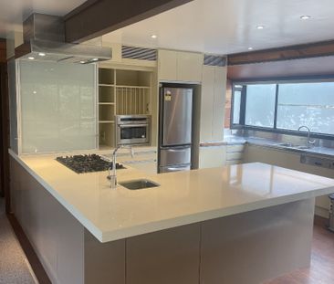 3 Treetop Lane, Paparangi - Photo 6