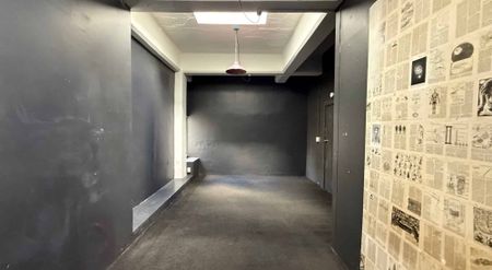 Spacious 4-Bedroom Apartment in the Heart of Te Aro - Photo 3