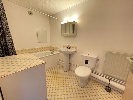 Location Appartement 2 pièces 46m² - Photo 5