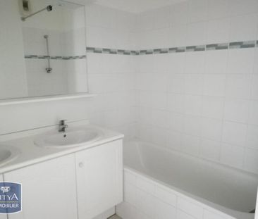 Location Appartement 4 pièces 88m² BOURG EN BRESSE 01000 - Photo 5