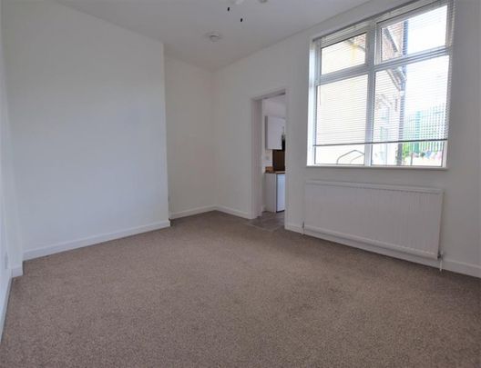 2 Bedroom Apartment To Let - Photo 1