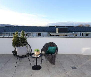 MIETKAUF: DG-Wohnung mit großzügiger Terrasse - Photo 2